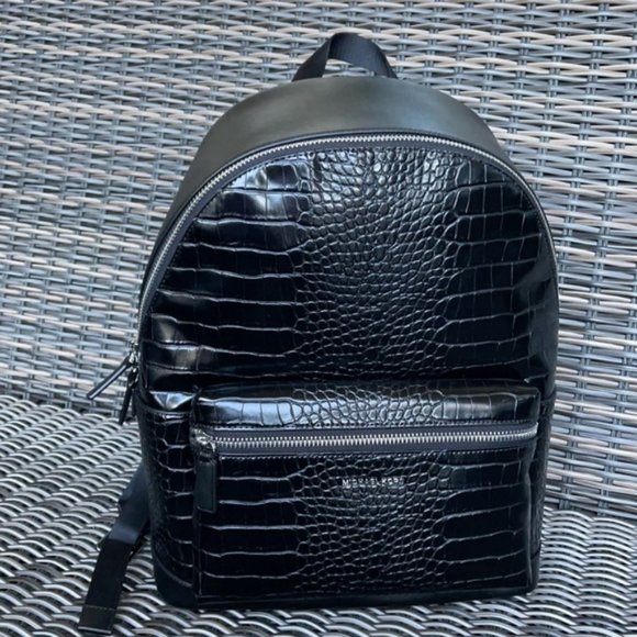 Michael Kors Cooper Men`s Backpack Black - Picture 12 of 16